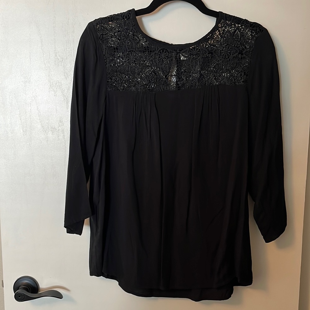 Like New! Size Medium Old Navy top